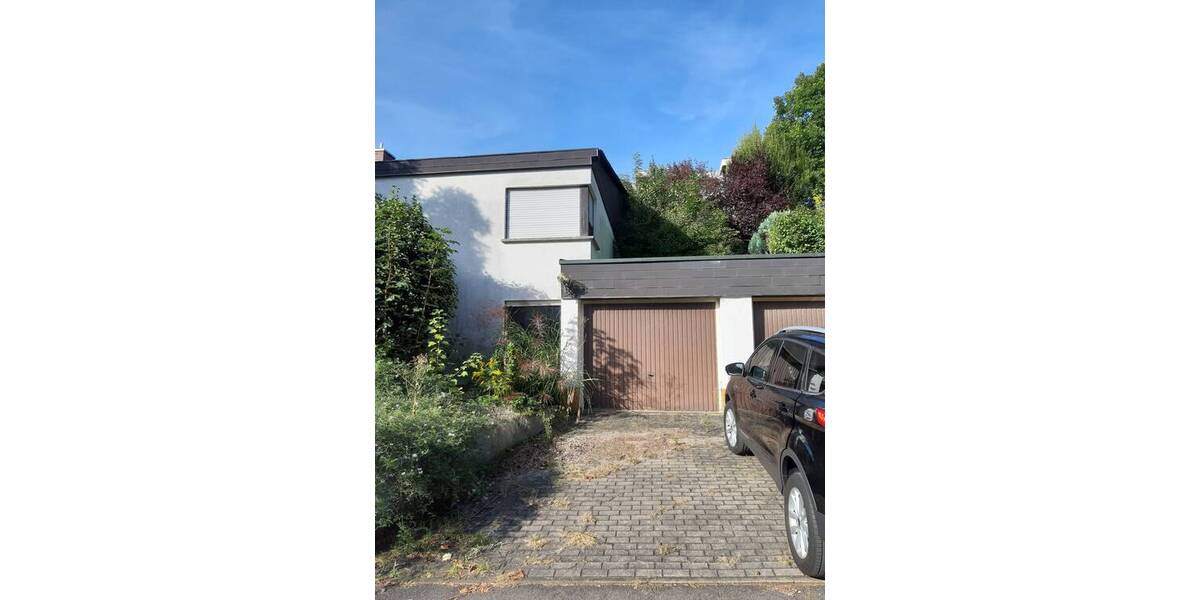 Einfamilienhaus Zirndorf Bronnamberg - 9 Zimmer, 160 m&sup2;, 500.000&euro; | Angebot:25662809