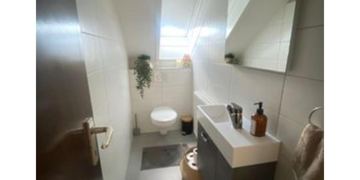 Dachgeschoßwohnung Möhrendorf - 3 Zimmer, 70 m&sup2;, 700&euro; | Angebot:25589275