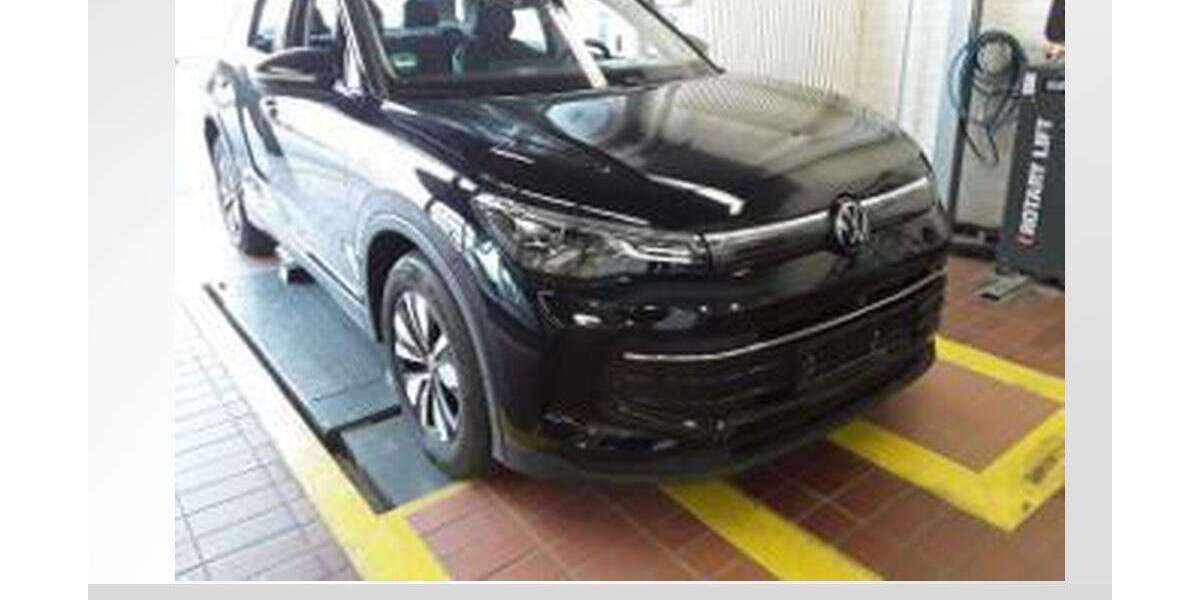 VW Tiguan 15.450 km 34.830 &euro; Roth 91154