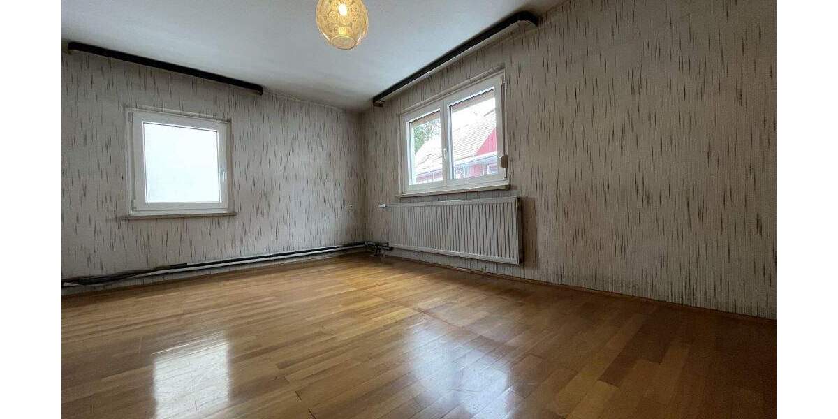 Einfamilienhaus Burgthann - 7 Zimmer, 143 m&sup2;, 319.000&euro; | Angebot:25667536