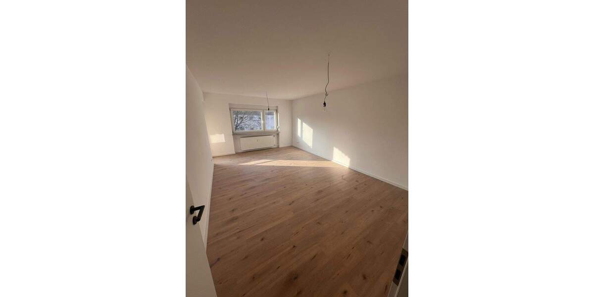Etagenwohnung Nürnberg Neuröthenbach - 2 Zimmer, 60 m&sup2;, 243.000&euro; | Angebot:25783184