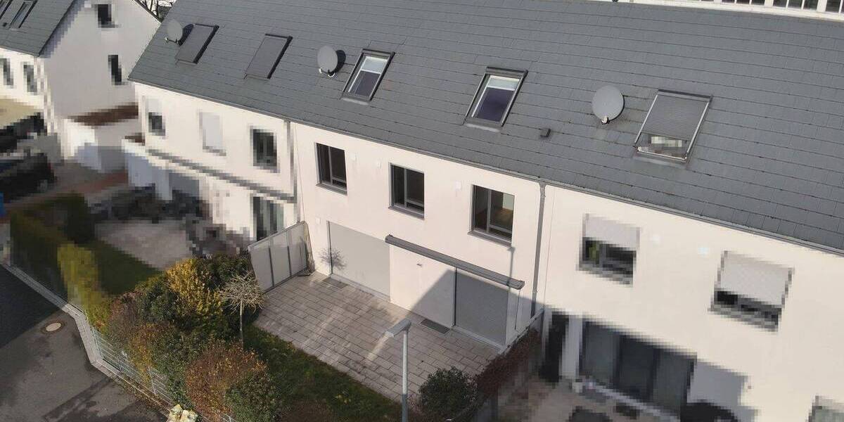 Reihenmittelhaus Fürth Stadeln - 5 Zimmer, 157 m&sup2;, 790.000&euro; | Angebot:26029195