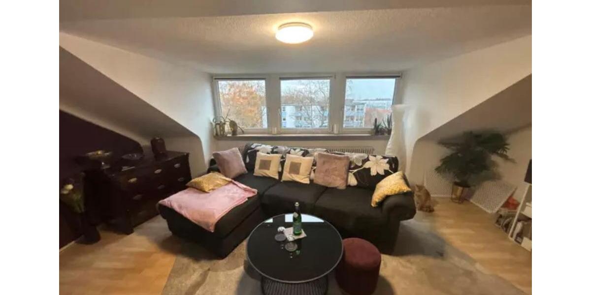 Dachgeschoßwohnung Nürnberg Erlenstegen - 2.5 Zimmer, 81 m&sup2;, 850&euro; | Angebot:26638640