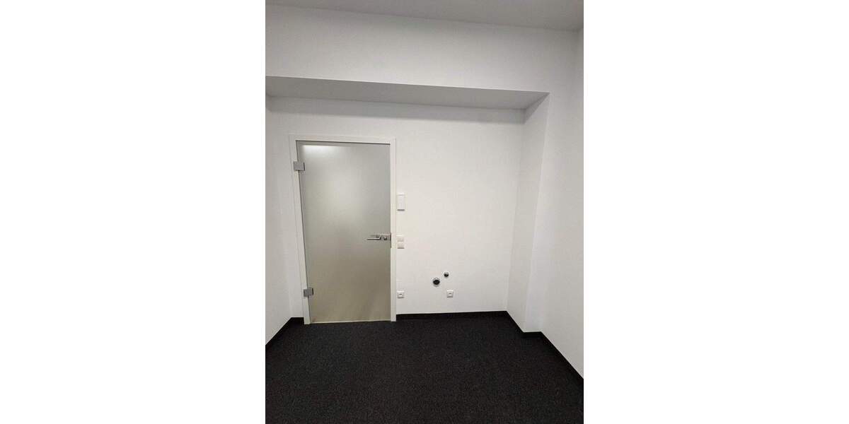 Gewerbeobjekt Erlangen Tennenlohe - 2 Zimmer, 40 m&sup2;, 450&euro; | Angebot:25797668