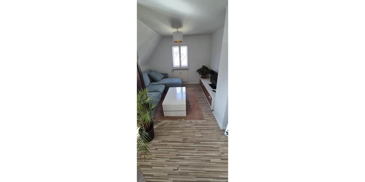 Dachgeschoßwohnung Zirndorf - 2.5 Zimmer, 53 m&sup2;, 650&euro; | Angebot:26315196