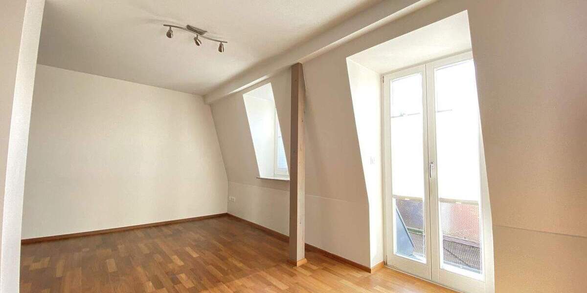 Etagenwohnung Zirndorf - 4 Zimmer, 120 m&sup2;, 399.000&euro; | Angebot:25671026