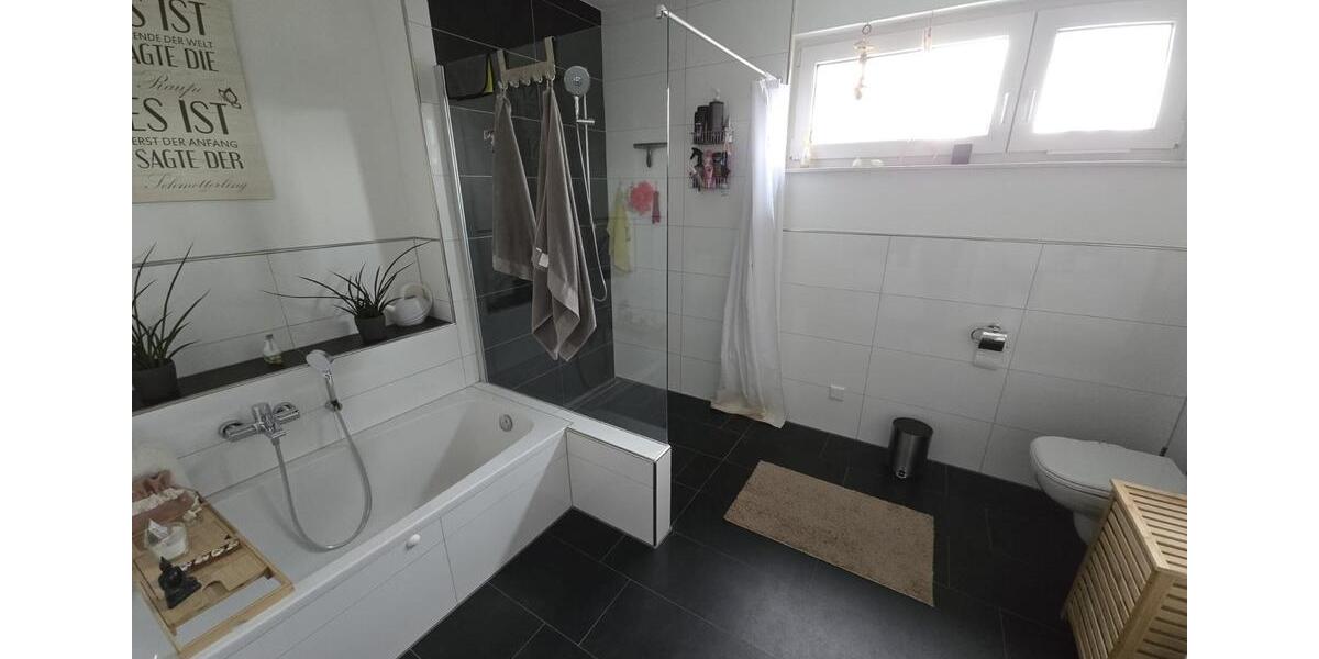 Etagenwohnung Höchstadt an der Aisch - 3 Zimmer, 90 m&sup2;, 900&euro; | Angebot:25866720