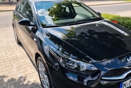 Kia ceed Sportswagon 65.000 km 17.000 &euro; Fürth 90763