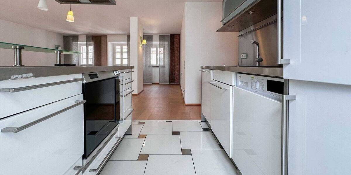 Etagenwohnung Nürnberg Sebald - 3 Zimmer, 100 m&sup2;, 449.000&euro; | Angebot:26569771