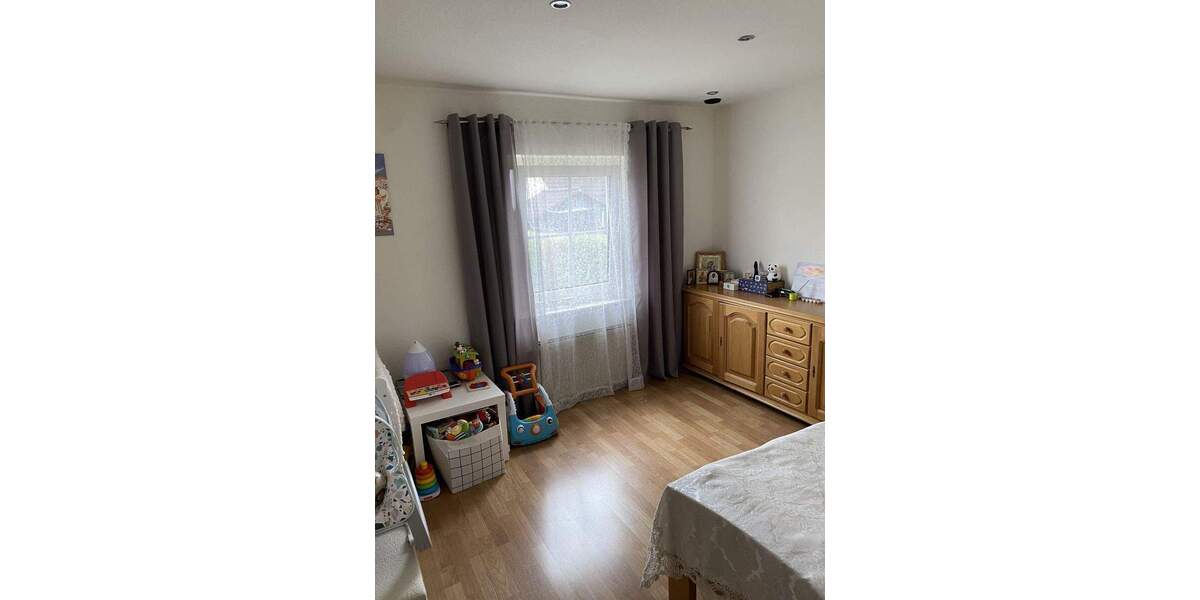 Einfamilienhaus Gerhardshofen - 8 Zimmer, 163 m&sup2;, 349.000&euro; | Angebot:25690521