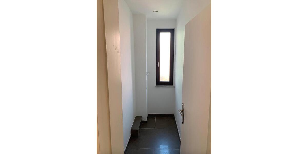 Etagenwohnung Nürnberg Gibitzenhof - 4 Zimmer, 110 m&sup2;, 1.500&euro; | Angebot:27554685