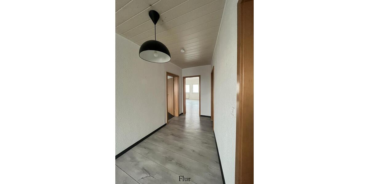 Etagenwohnung Schwabach - 3 Zimmer, 110 m&sup2;, 990&euro; | Angebot:25965996