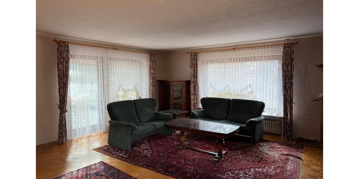 Erdgeschoßwohnung Fürth Eigenes Heim - 5 Zimmer, 250 m&sup2;, 1.700&euro; | Angebot:25126681