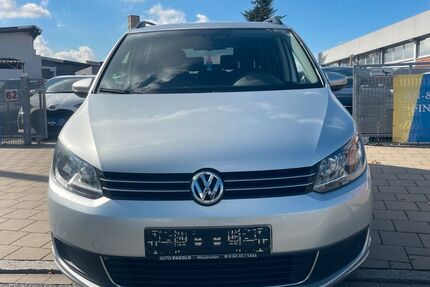 VW Touran 165.182 km 7.399 &euro; Fürth 90763