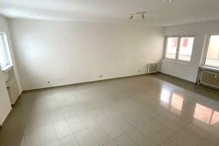 Wohnung Nürnberg Tafelhof - 3 Zimmer, 115 m&sup2;, 1.120&euro; | Angebot:25750279