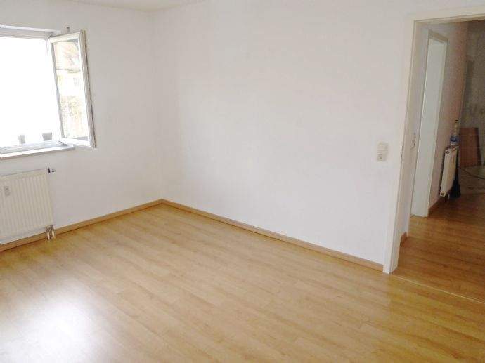 Etagenwohnung Nürnberg Eibach - 3 Zimmer, 98 m&sup2;, 1.300&euro; | Angebot:25695527