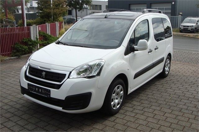Peugeot Partner Tepee 60.300 km 8.900 &euro; Fürth 90763