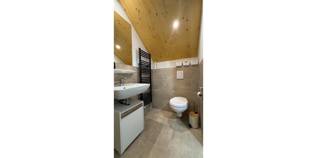 Dachgeschoßwohnung Erlangen Am Anger - 1 Zimmer, 27 m&sup2;, 900&euro; | Angebot:25170209