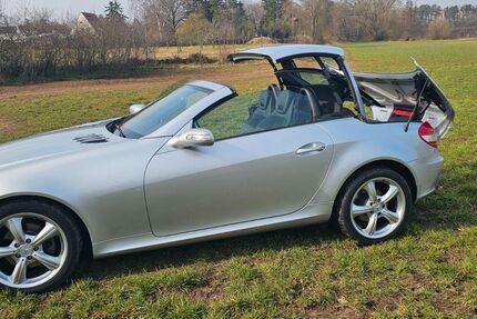 Mercedes-Benz SLK 200 52.000 km 16.900 &euro; Fürth 90766