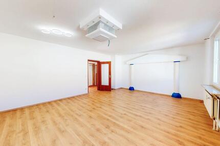 Wohnung Nürnberg Hasenbuck - 4 Zimmer, 106 m&sup2;, 1.350&euro; | Angebot:25989068