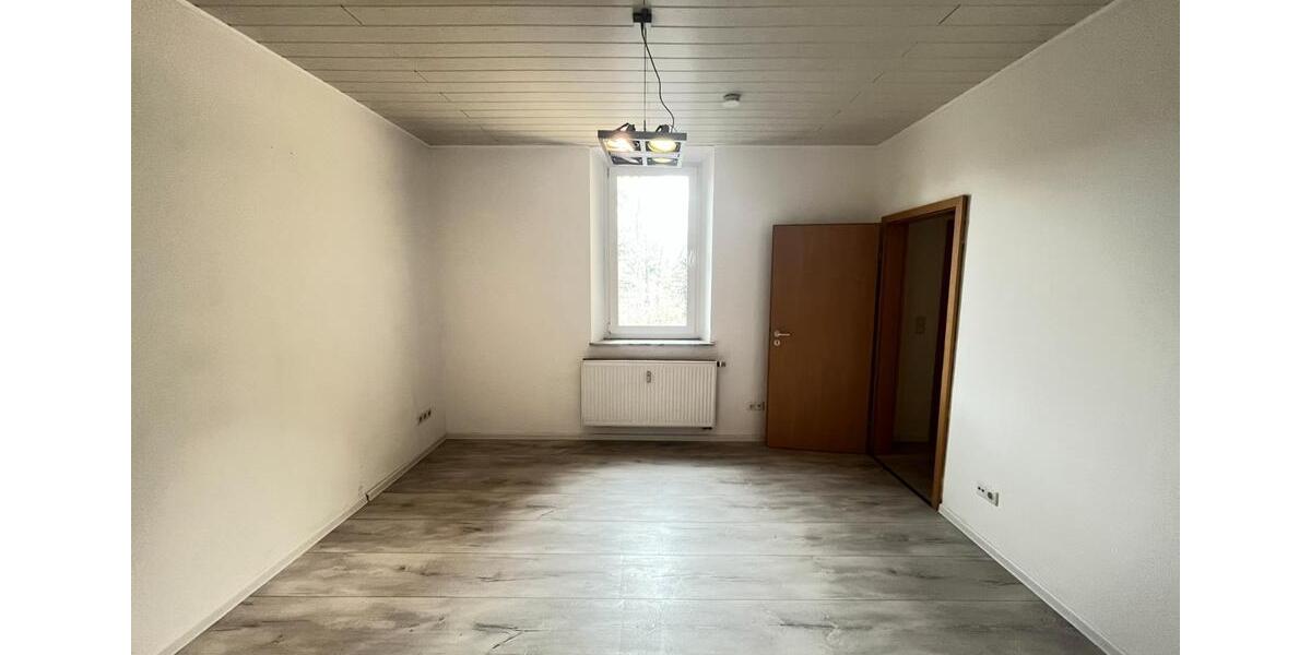 Etagenwohnung Schwabach - 3 Zimmer, 110 m&sup2;, 990&euro; | Angebot:25965996
