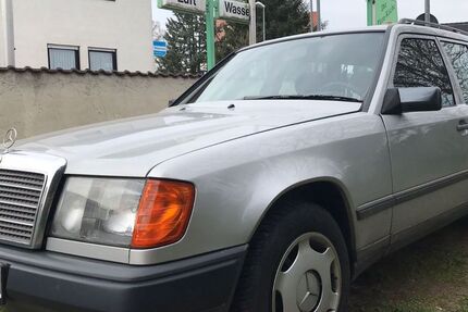 Mercedes-Benz 230 158.232 km 4.300 &euro; Hagenbüchach 91469