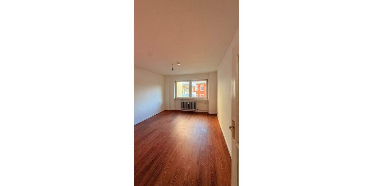 Etagenwohnung Nürnberg Maxfeld - 3 Zimmer, 74 m&sup2;, 1.056&euro; | Angebot:25665858