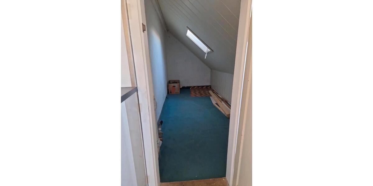 Dachgeschoßwohnung Forchheim - 3 Zimmer, 75 m&sup2;, 800&euro; | Angebot:26598119