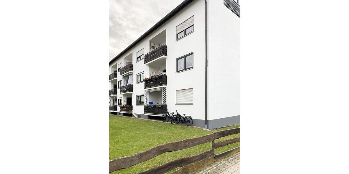 Großzügige Wohnung mit sonniger Dachloggia, Einbauküche und Garage! - 3- Roth 10809576143 | Angebot:25943101