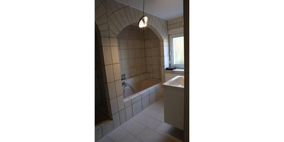 Doppelhaushälfte Nürnberg Falkenheim - 5 Zimmer, 100 m&sup2;, 1.400&euro; | Angebot:24820201