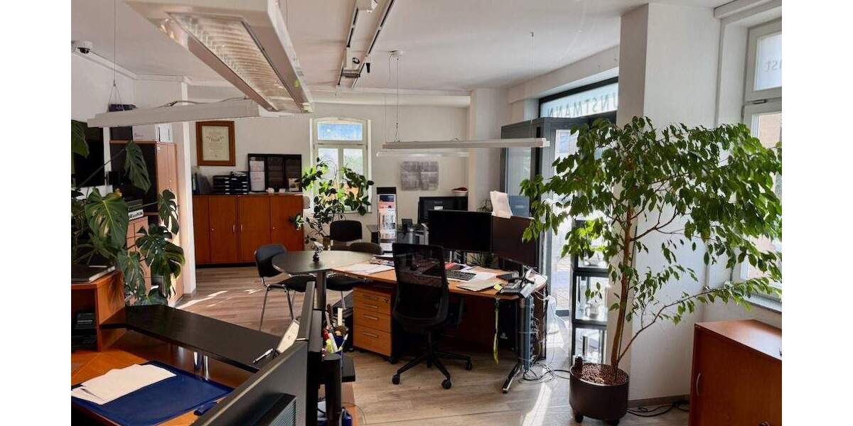 Gewerbeobjekt Nürnberg Gostenhof - 4 Zimmer, 1.600&euro; | Angebot:25744762