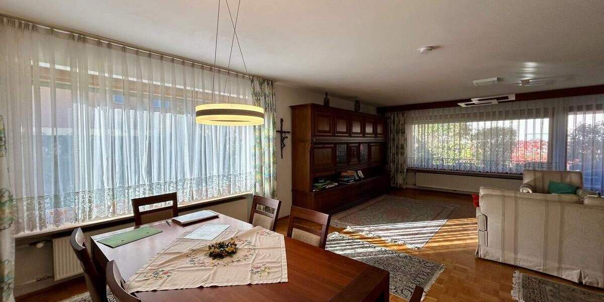 Einfamilienhaus Erlangen Stadtrandsiedlung - 7 Zimmer, 178 m&sup2;, 595.000&euro; | Angebot:25771963