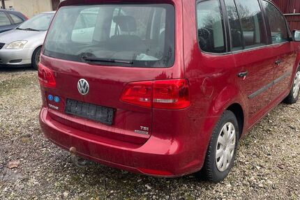 VW Touran 121.000 km 3.200 &euro; Fürth 90763