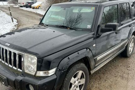 Jeep Commander 200.000 km 7.900 &euro; Fürth 90766