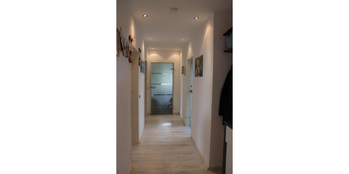 Dachgeschoßwohnung Roth - 3.5 Zimmer, 82 m&sup2;, 199.000&euro; | Angebot:25162874