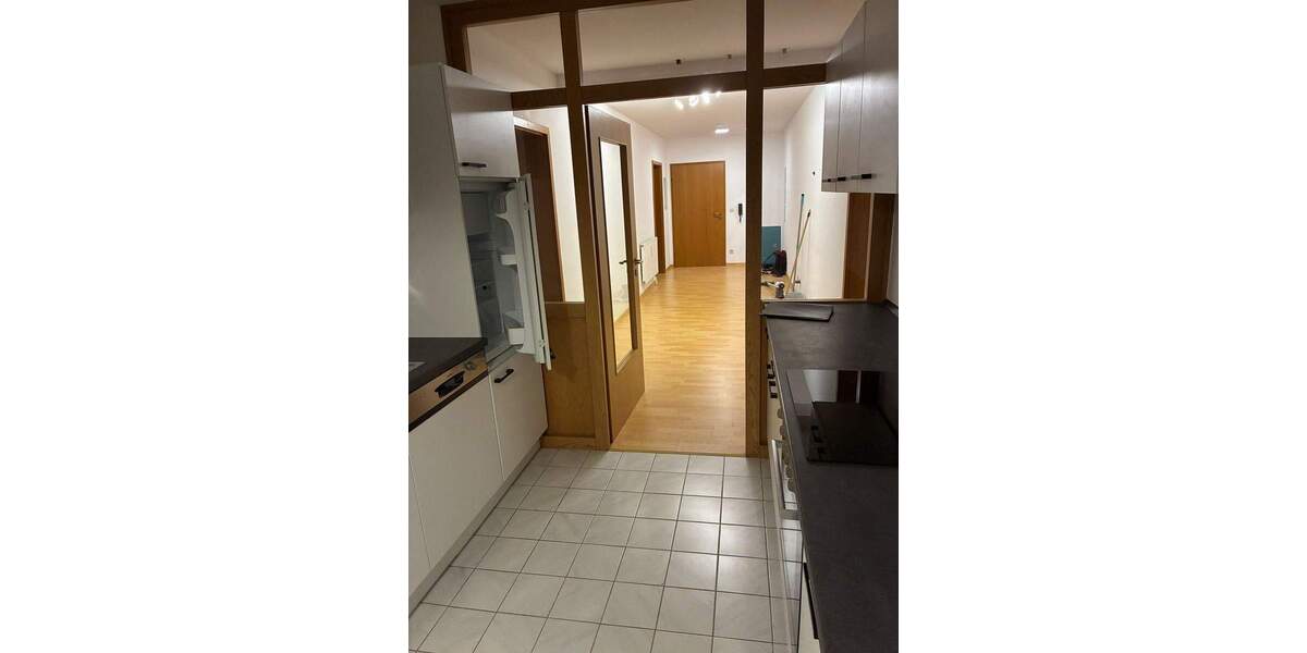 Zimmer Nürnberg Thon - 3 Zimmer, 83 m&sup2;, 950&euro; | Angebot:25876836