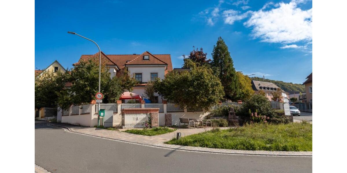 Mehrfamilienhaus, Wohnhaus Weißenohe - 10 Zimmer, 280 m&sup2;, 559.000&euro; | Angebot:26933591