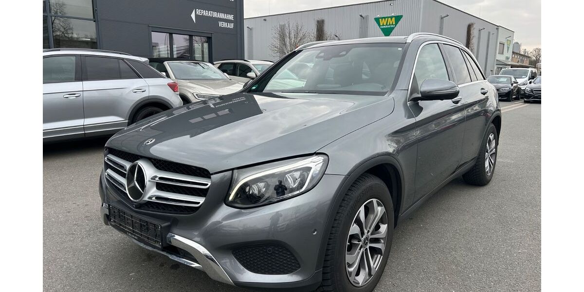 Mercedes-Benz GLC 300 90.075 km 27.900 &euro; Fürth 90763