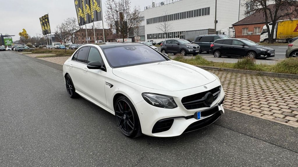 Mercedes-Benz E 63 AMG 110.500 km 51.999 &euro; Nürnberg 90441