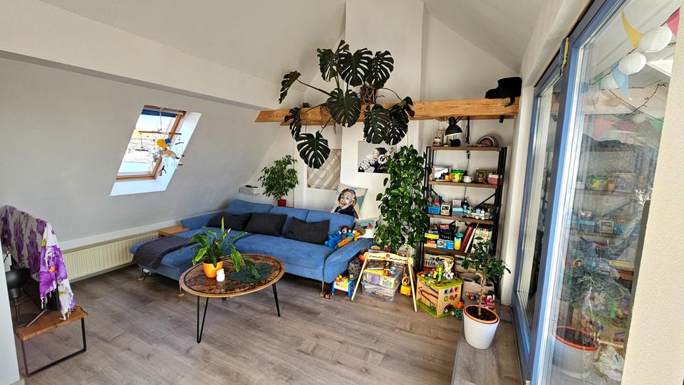 Dachgeschoßwohnung Nürnberg Gibitzenhof - 3 Zimmer, 99 m&sup2;, 369.000&euro; | Angebot:25948090