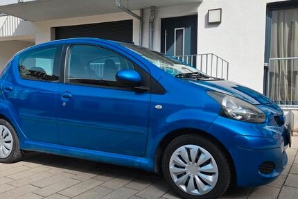 Toyota Aygo (X) 121.000 km 2.300 &euro; Nürnberg 90429