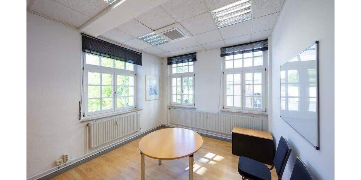 Gewerbeobjekt Nürnberg Schafhof - 6 Zimmer, 242 m&sup2;, 1.936&euro; | Angebot:25709916