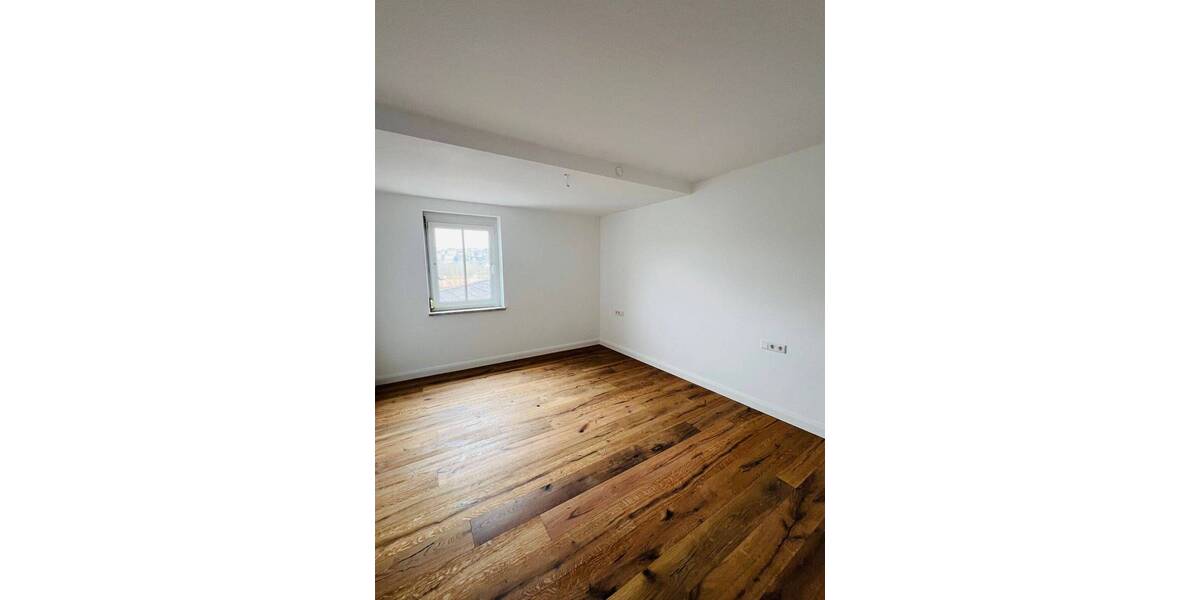 Etagenwohnung Neustadt an der Aisch Neustadt - 4 Zimmer, 295.000&euro; | Angebot:26014832