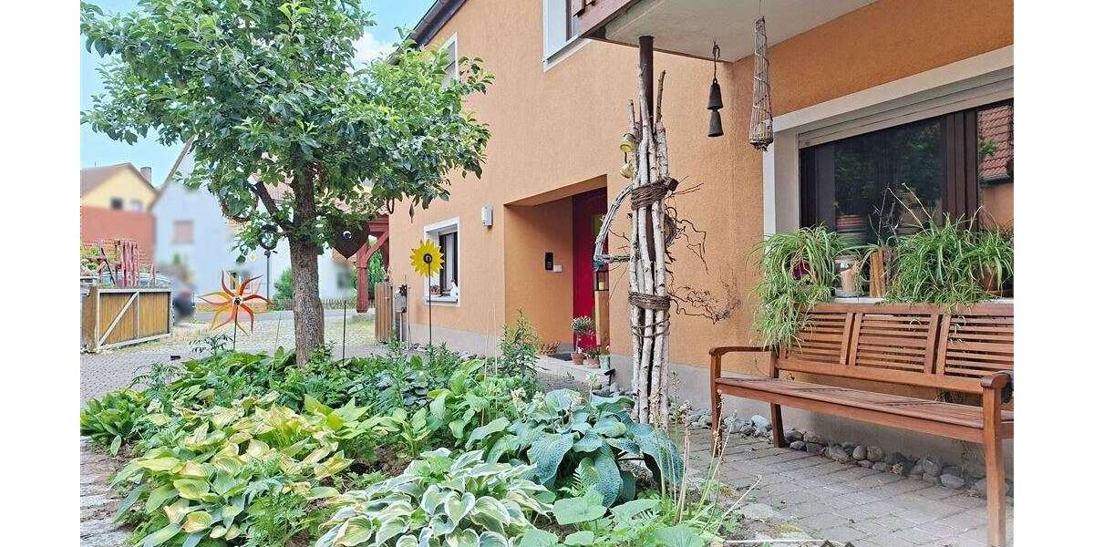 Einfamilienhaus Dachsbach - 8 Zimmer, 313 m&sup2;, 749.000&euro; | Angebot:27128524