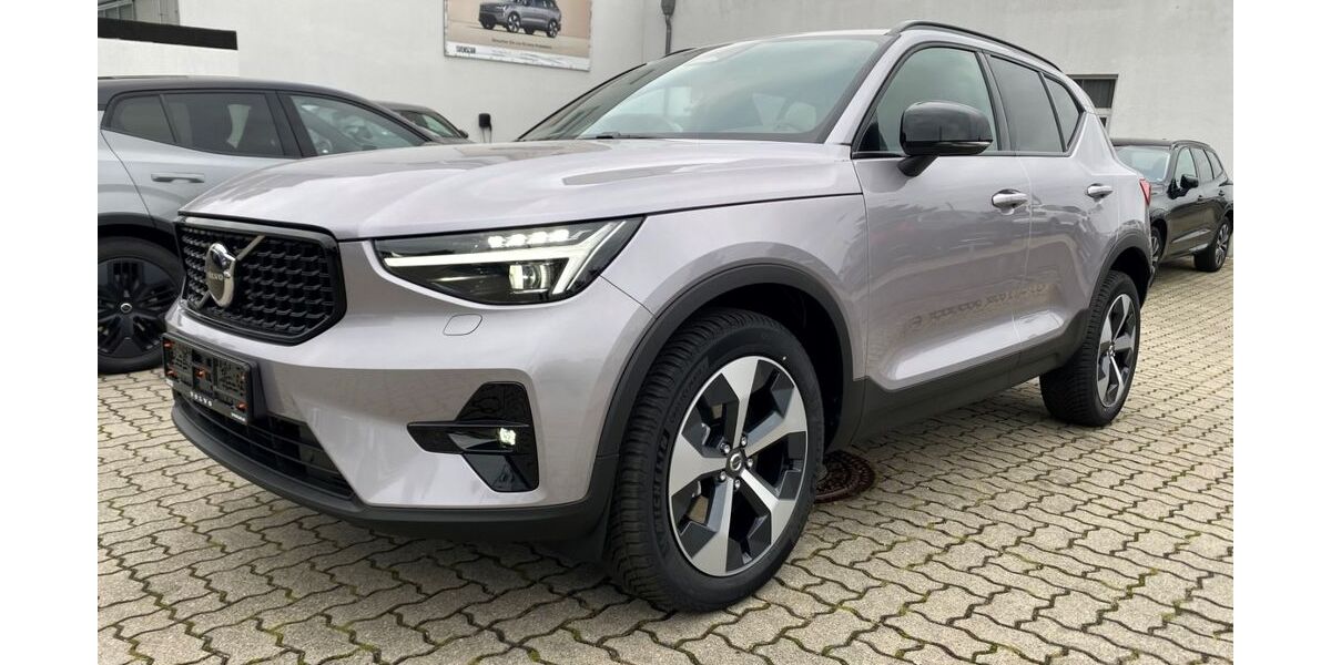 Volvo XC40 9.999 km 45.990 &euro; Fürth 90765