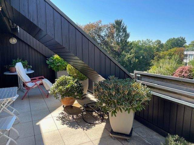 Etagenwohnung Nürnberg Maxfeld - 4 Zimmer, 174 m&sup2;, 2.575&euro; | Angebot:26017782