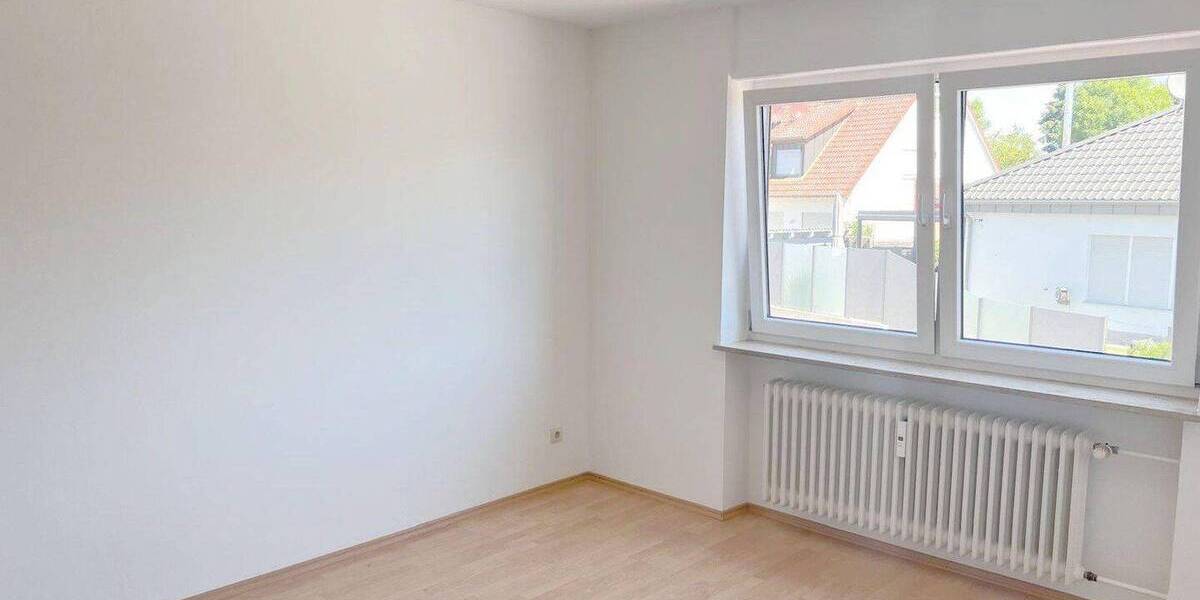 Etagenwohnung Fürth Unterfürberg - 4 Zimmer, 104 m&sup2;, 900&euro; | Angebot:26795100