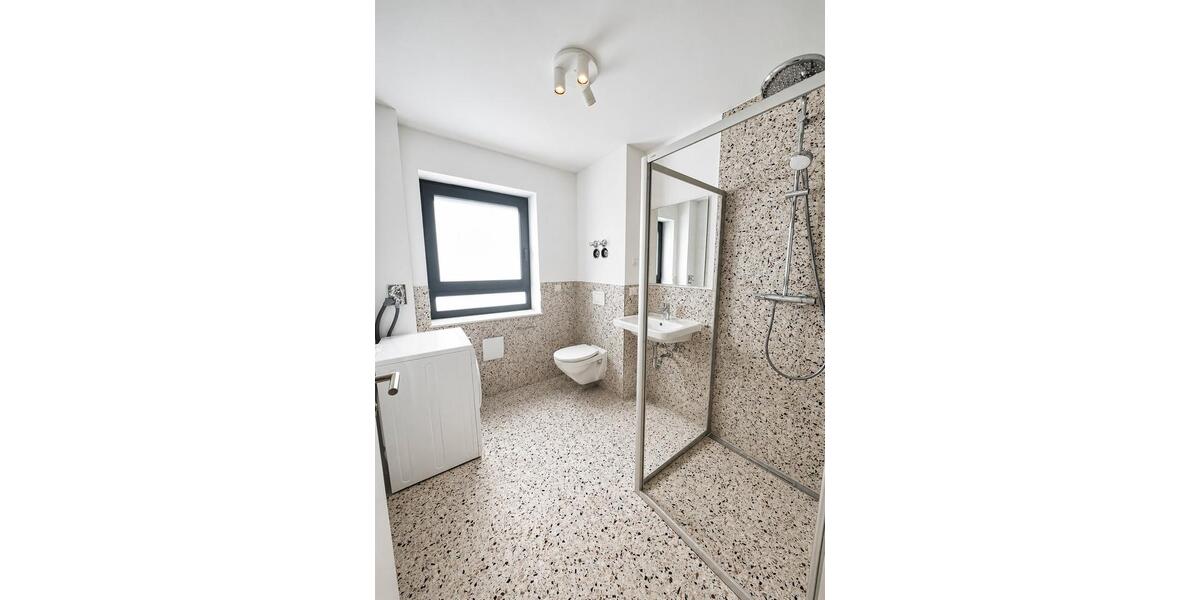 Etagenwohnung Nürnberg Sankt Leonhard - 1 Zimmer, 16 m&sup2;, 550&euro; | Angebot:26491401