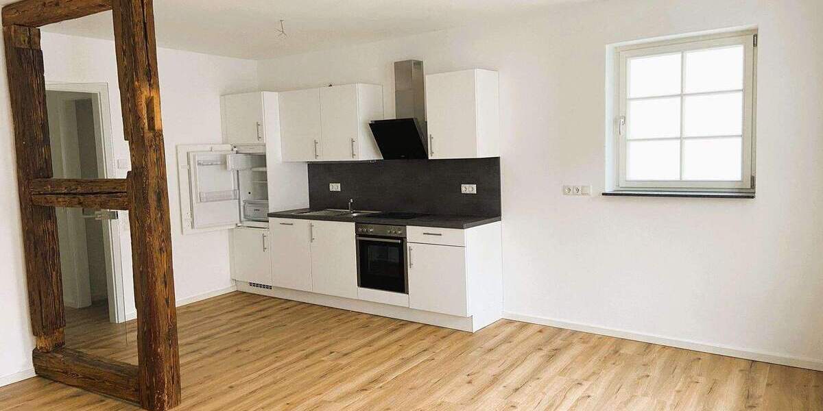 Etagenwohnung Forchheim - 3 Zimmer, 90 m&sup2;, 1.100&euro; | Angebot:25878725