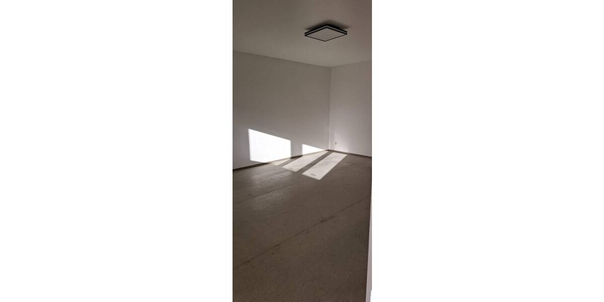 Etagenwohnung Bubenreuth - 3 Zimmer, 73 m&sup2;, 990&euro; | Angebot:25984370